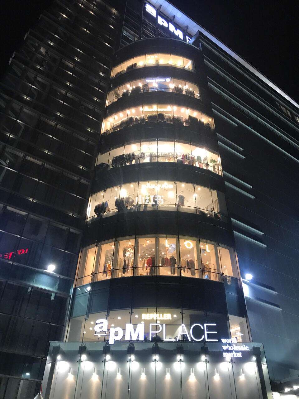 韓國(guó)東大門(mén)服裝批發(fā)攻略 女人的天堂，淘貨圣地